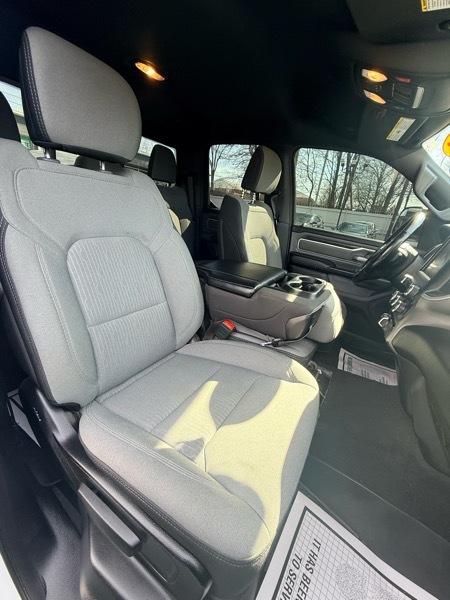 RAM 1500 Big Horn Quad Cab 4WD 2022