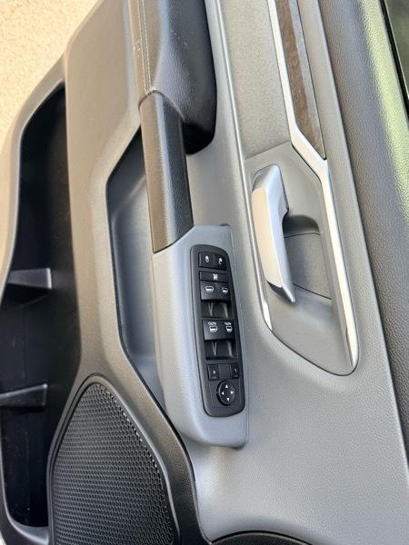 RAM 1500 Big Horn Quad Cab 4WD 2022