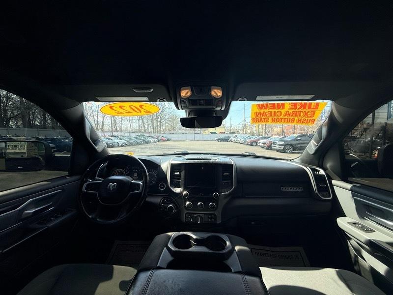 RAM 1500 Big Horn Quad Cab 4WD 2022