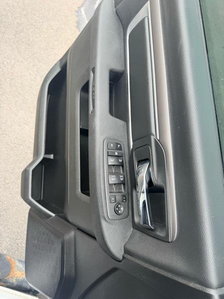 RAM 1500 Classic Tradesman Crew Cab SWB 4WD 2022