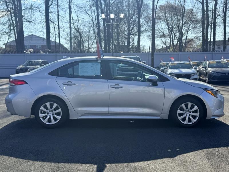 Toyota Corolla LE 2024