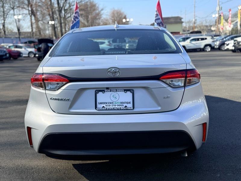 Toyota Corolla LE 2024