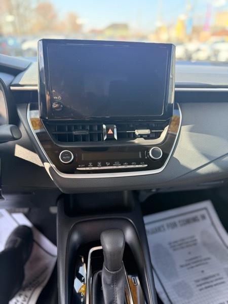 Toyota Corolla LE 2024