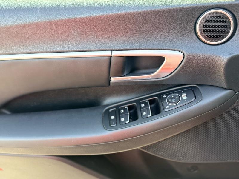 Hyundai Sonata SEL 2021