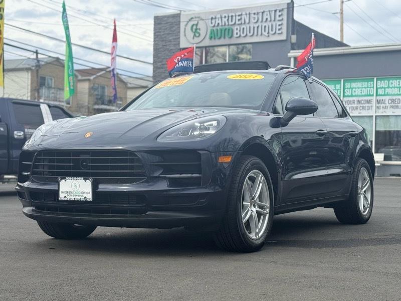 Porsche Macan Base 2021