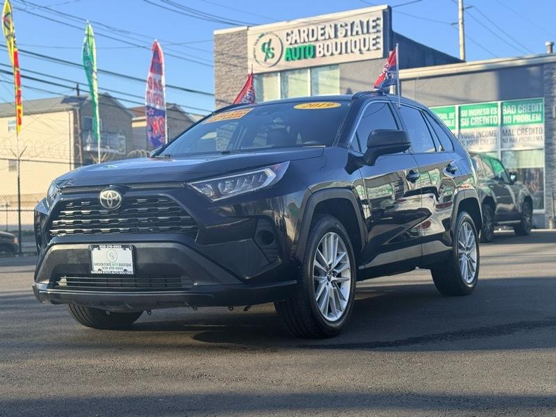 Toyota RAV4 LE 2019
