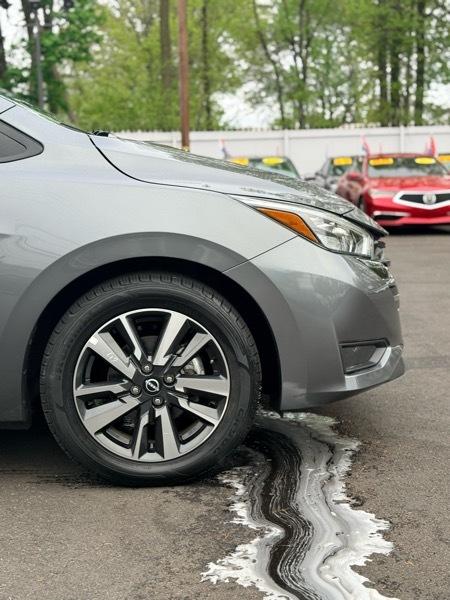 Nissan Versa SV 2025