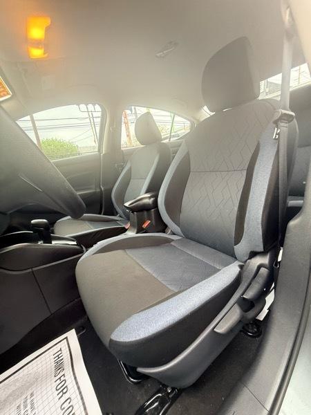 Nissan Versa SV 2025