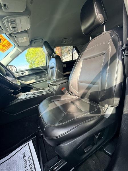 Ford Explorer XLT AWD 2023