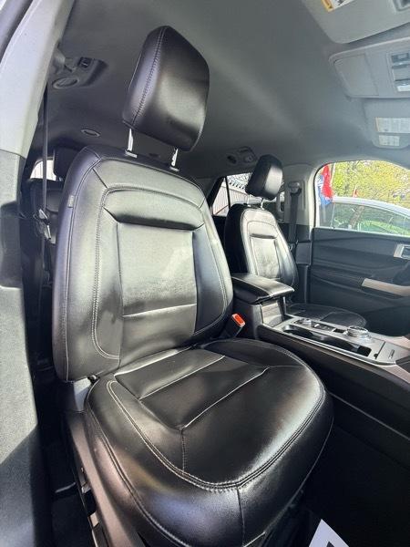 Ford Explorer XLT AWD 2023
