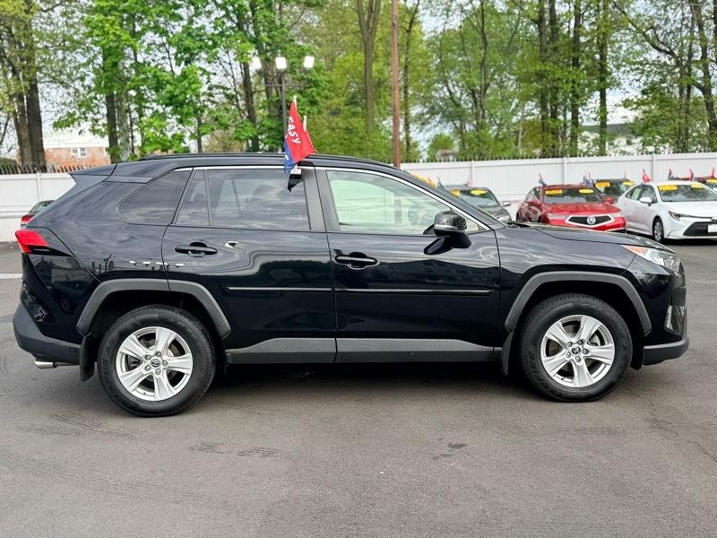 Toyota RAV4 XLE AWD 2020