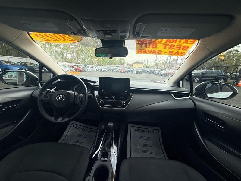 Toyota Corolla LE 2022