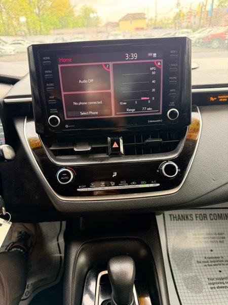 Toyota Corolla LE 2022