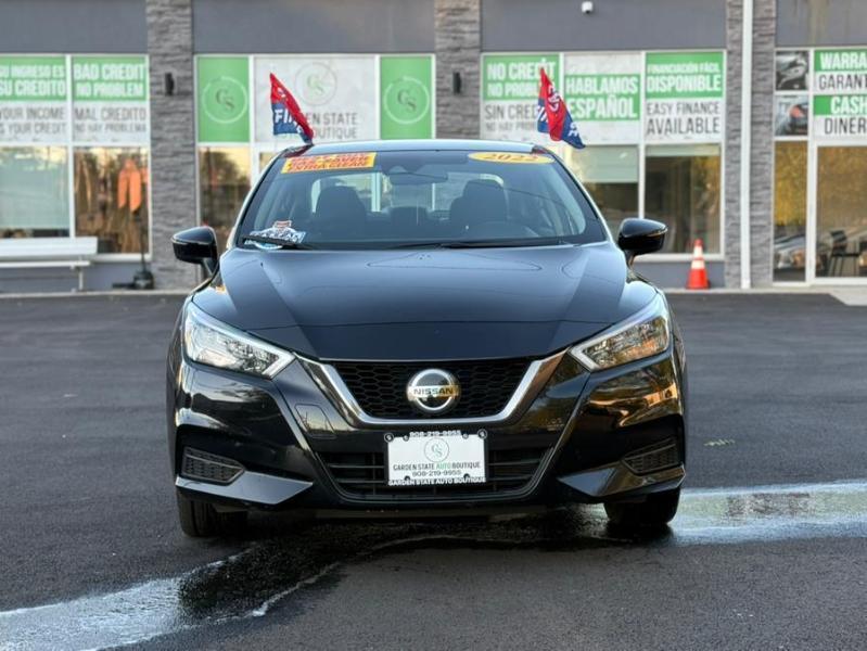 Nissan Versa SR 2022