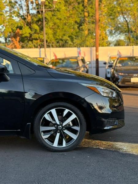 Nissan Versa SR 2022