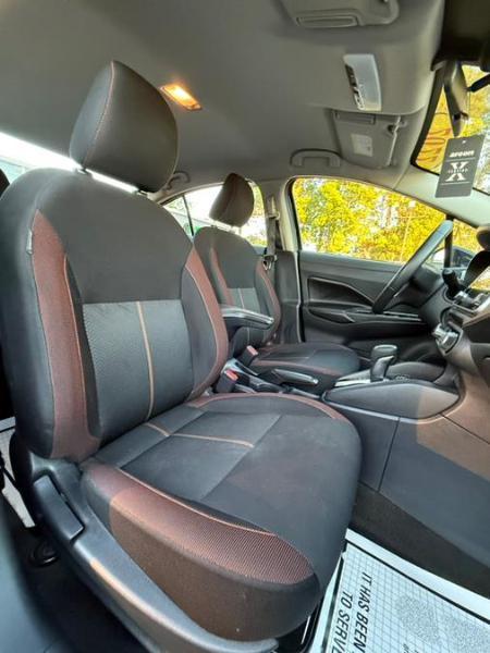 Nissan Versa SR 2022