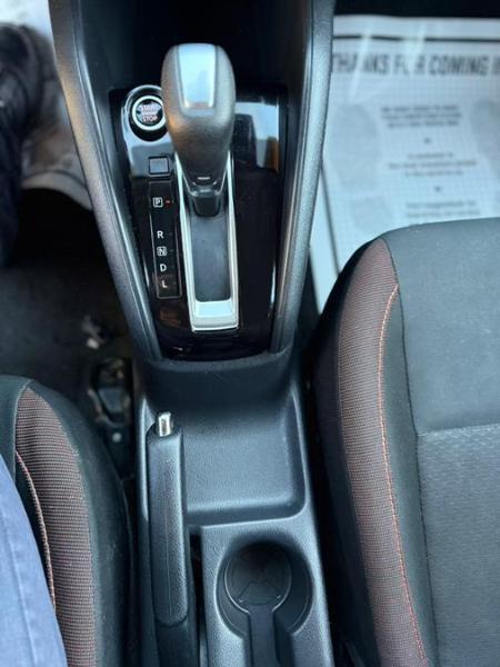Nissan Versa SR 2022