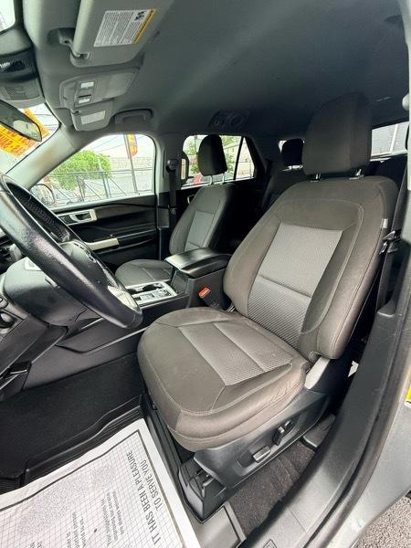 Ford Explorer XLT AWD 2023