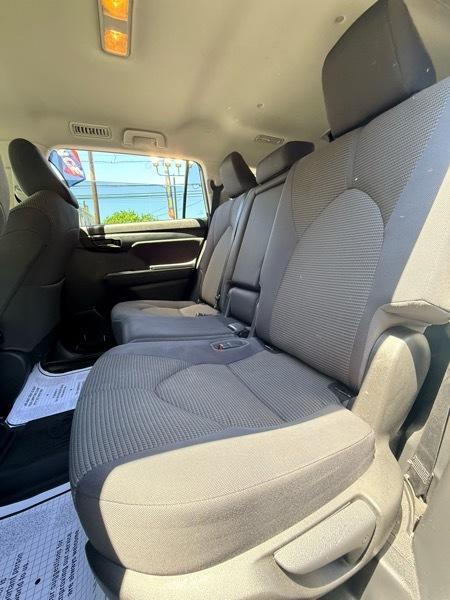 Toyota Highlander LE 4D SUV FWD 2023