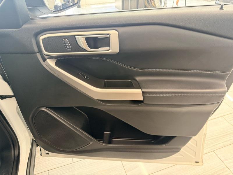 Ford Explorer XLT AWD 2023
