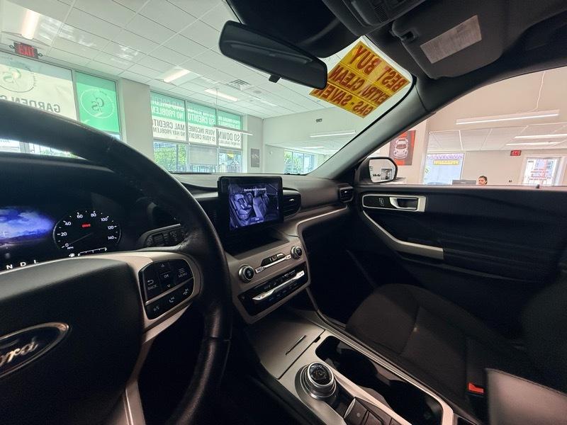 Ford Explorer XLT AWD 2023