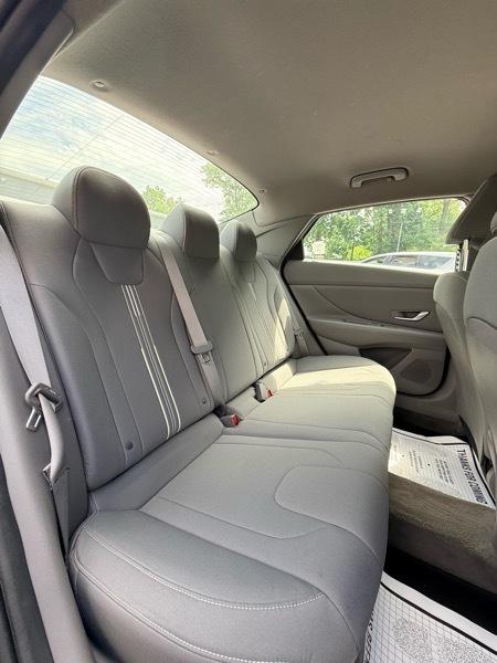 Hyundai Elantra SEL 2023
