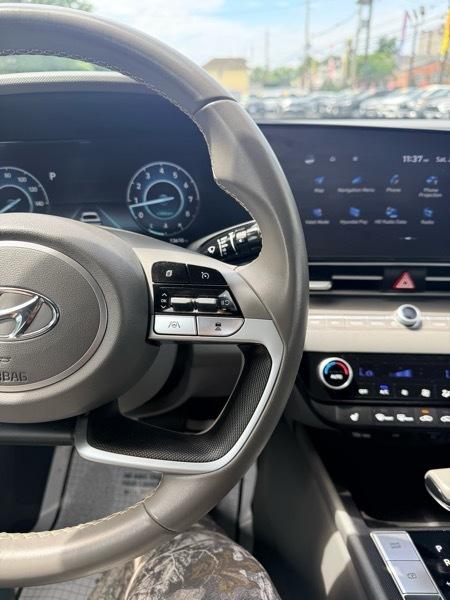Hyundai Elantra SEL 2023