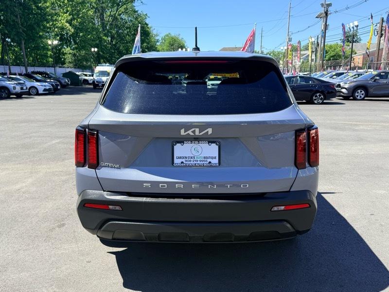 Kia Sorento LX 2WD 2022