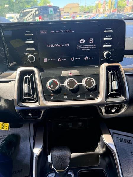 Kia Sorento LX 2WD 2022