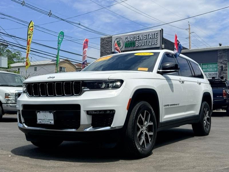 Jeep Grand Cherokee L Laredo 4WD 2023