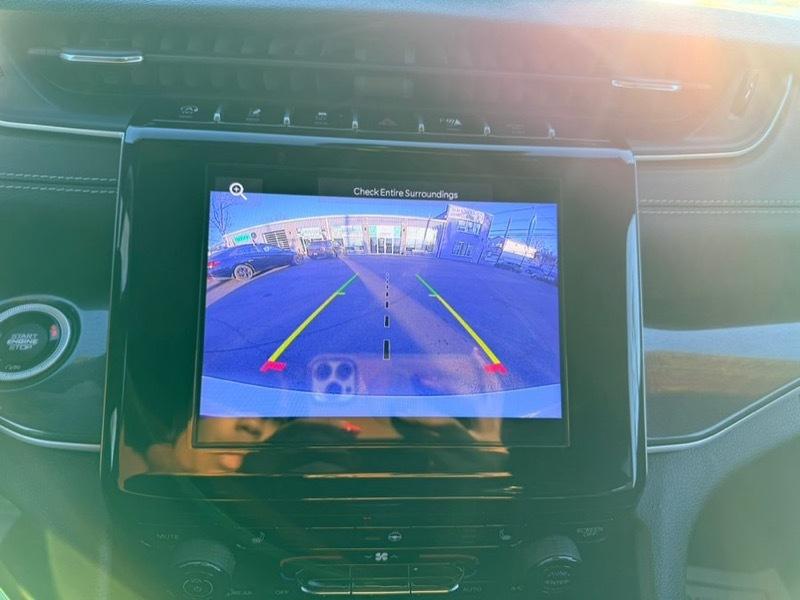 Jeep Grand Cherokee L Laredo 4WD 2023