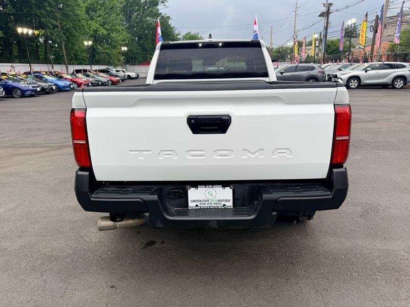 Toyota Tacoma SR5 Xtracab 2WD 2024