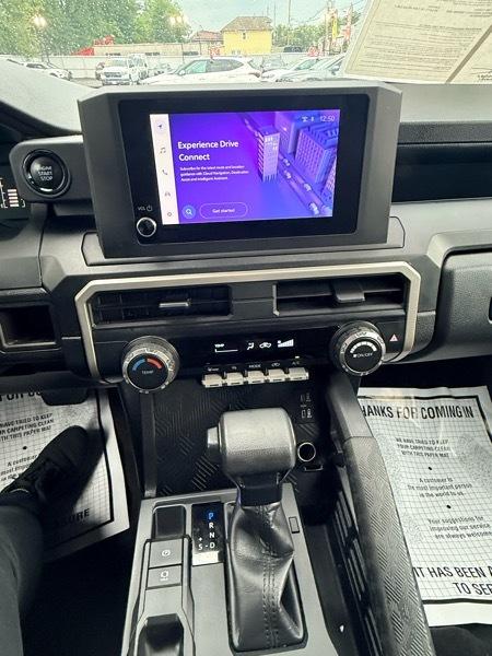Toyota Tacoma SR5 Xtracab 2WD 2024