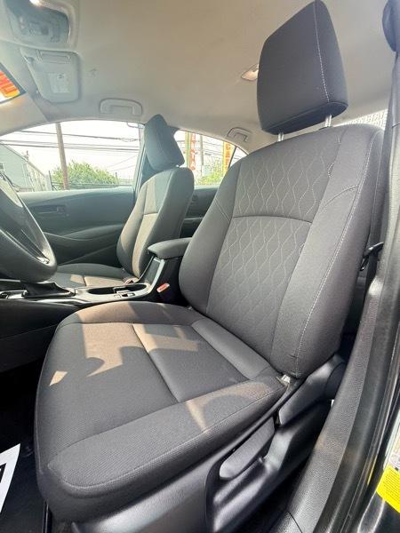 Toyota Corolla LE 2024
