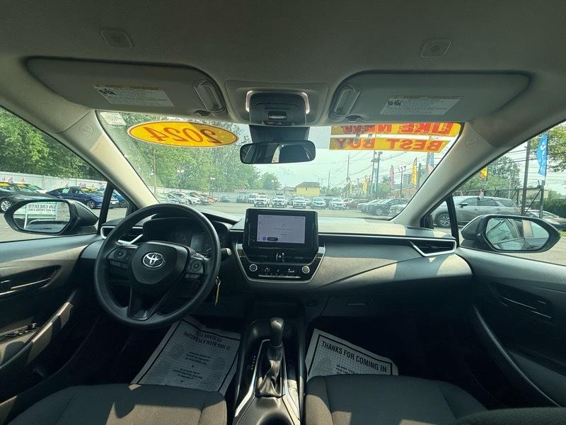 Toyota Corolla LE 2024