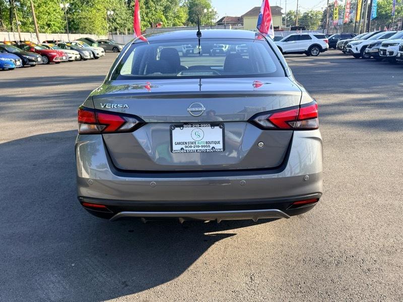Nissan Versa S CVT 2025