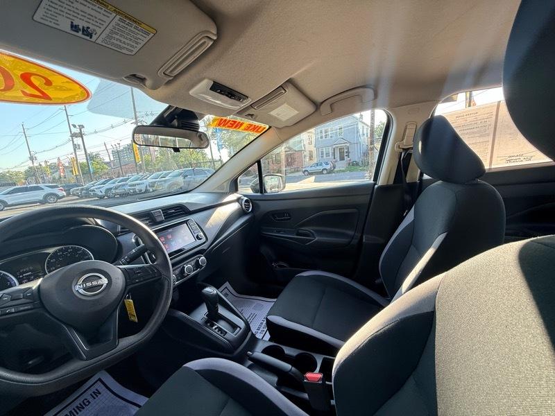 Nissan Versa S CVT 2025