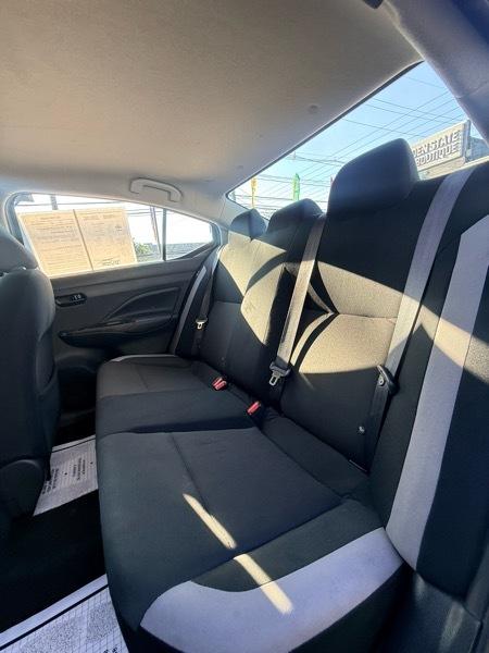 Nissan Versa S CVT 2025