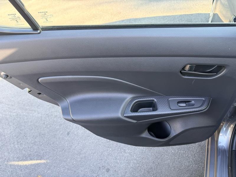 Nissan Versa S CVT 2025