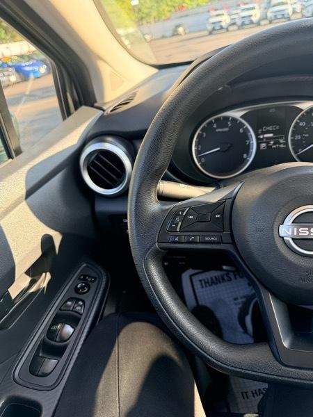 Nissan Versa S CVT 2025