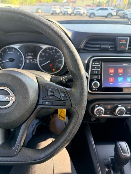 Nissan Versa S CVT 2025