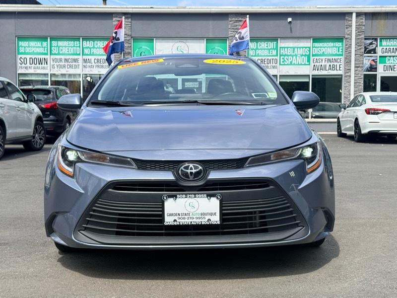 Toyota Corolla LE 2025