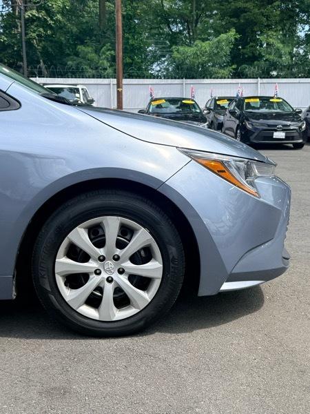 Toyota Corolla LE 2025
