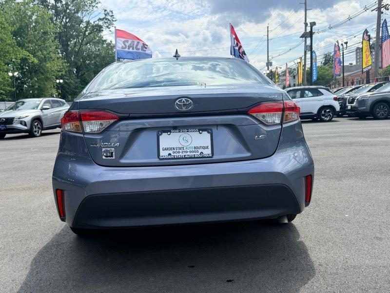 Toyota Corolla LE 2025