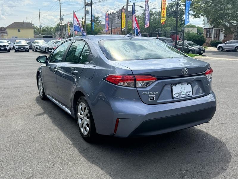 Toyota Corolla LE 2025