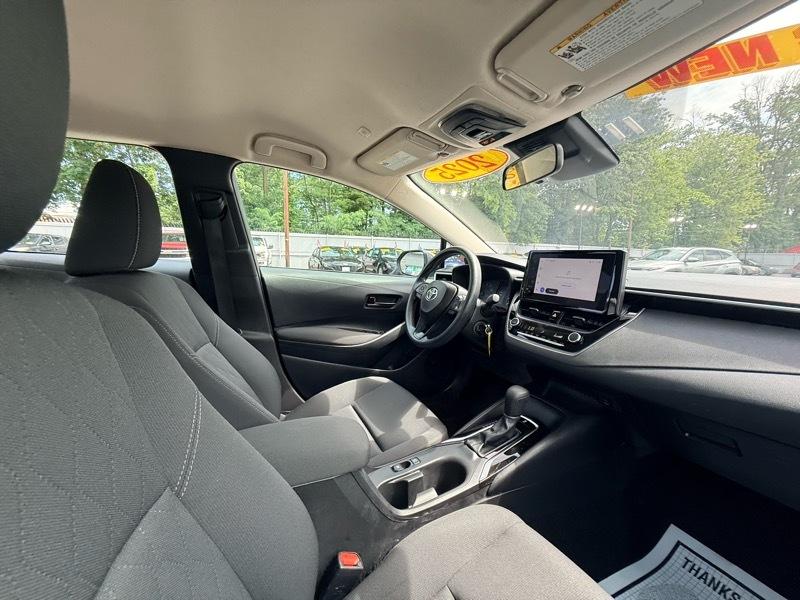 Toyota Corolla LE 2025