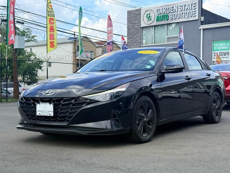 Hyundai Elantra SEL 2023