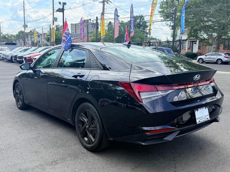 Hyundai Elantra SEL 2023