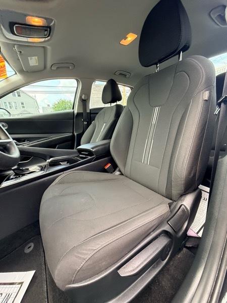 Hyundai Elantra SEL 2023