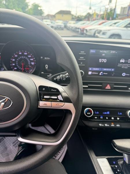 Hyundai Elantra SEL 2023